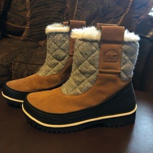 Sorel boots size 7.5